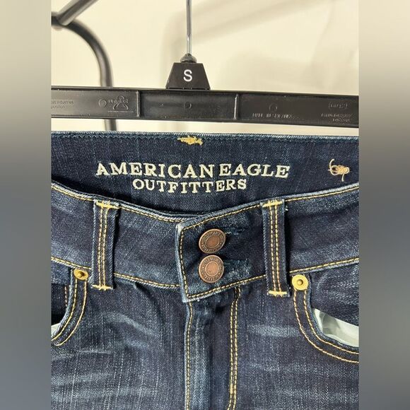 American Eagle Crop Jeans - Picture 2 of 7